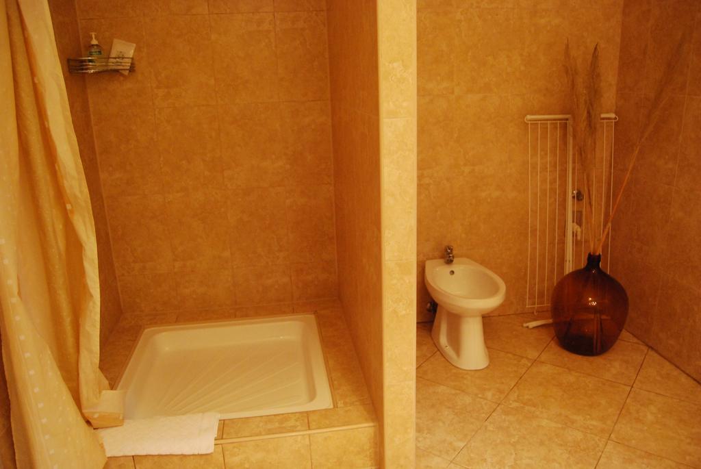 Boroka Apartmanhazak - Oereghaz Велем Номер фото